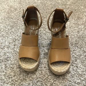 Tan espadrille wedges!